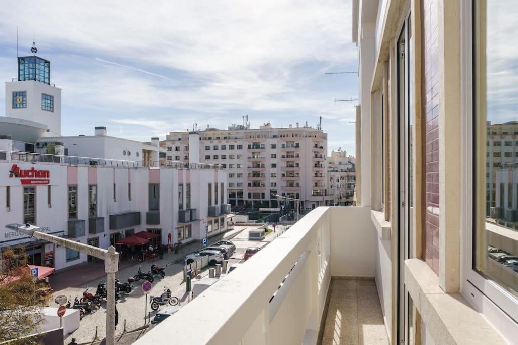 Modern & Bright - Faro Mercado Apt 22 Exterior foto